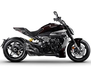 2025年 X Diavel V4ブラック・ラヴァ