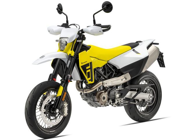 2026年 701 SUPERMOTO イエロー（カタログメイン）
