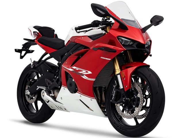 2026年 450 RR Red（カタログメイン）