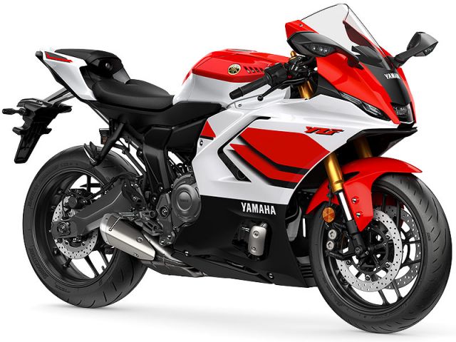 2026年 YZF-R7 70th Anniversary Edition ABS ブルーイッシュホワイトパール1（カタログメイン）