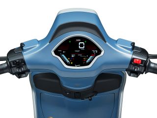 2026年 Sprint 180 Officina8（ハンドルまわりイメージ）