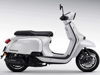 2026年 J200 Sport Lineホワイト