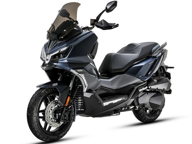 2026年 ADX250 アトランティックブルー（カタログメイン）
